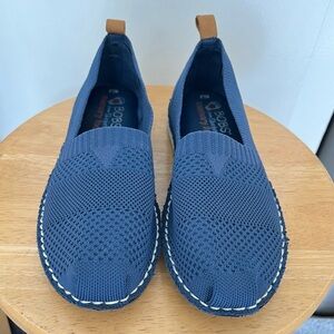 Sketchers BOBS Memory Foam Navy Color Slip-on Women Shoes Size 7.5